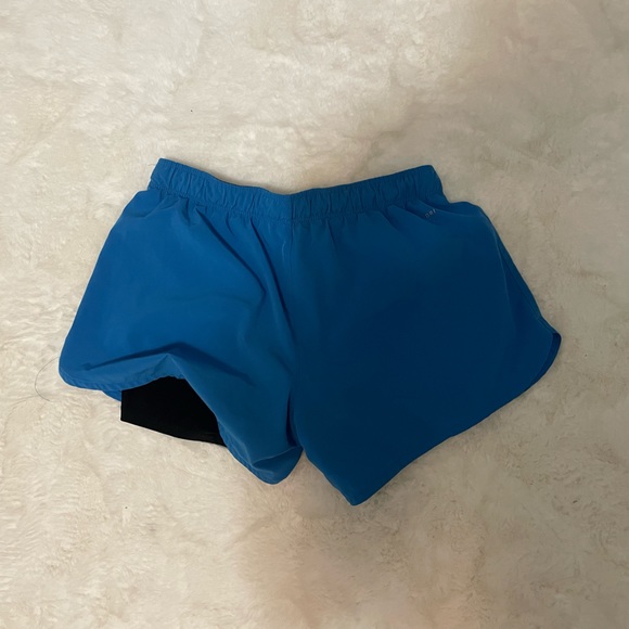 Nike running shorts - Picture 2 of 2